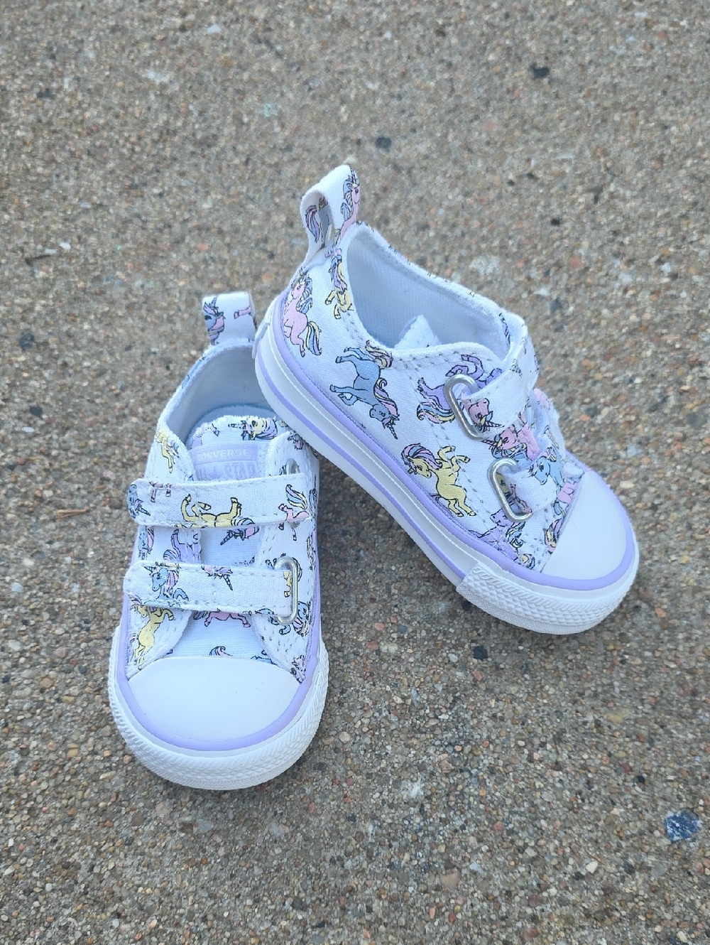 Converse Chuck Taylor All Star Pastel Unicorn Easy-On Velcro Low Top Sneakers